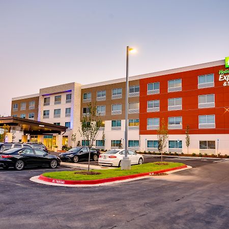 Holiday Inn Express & Suites Russellville, An Ihg Hotel Exterior photo