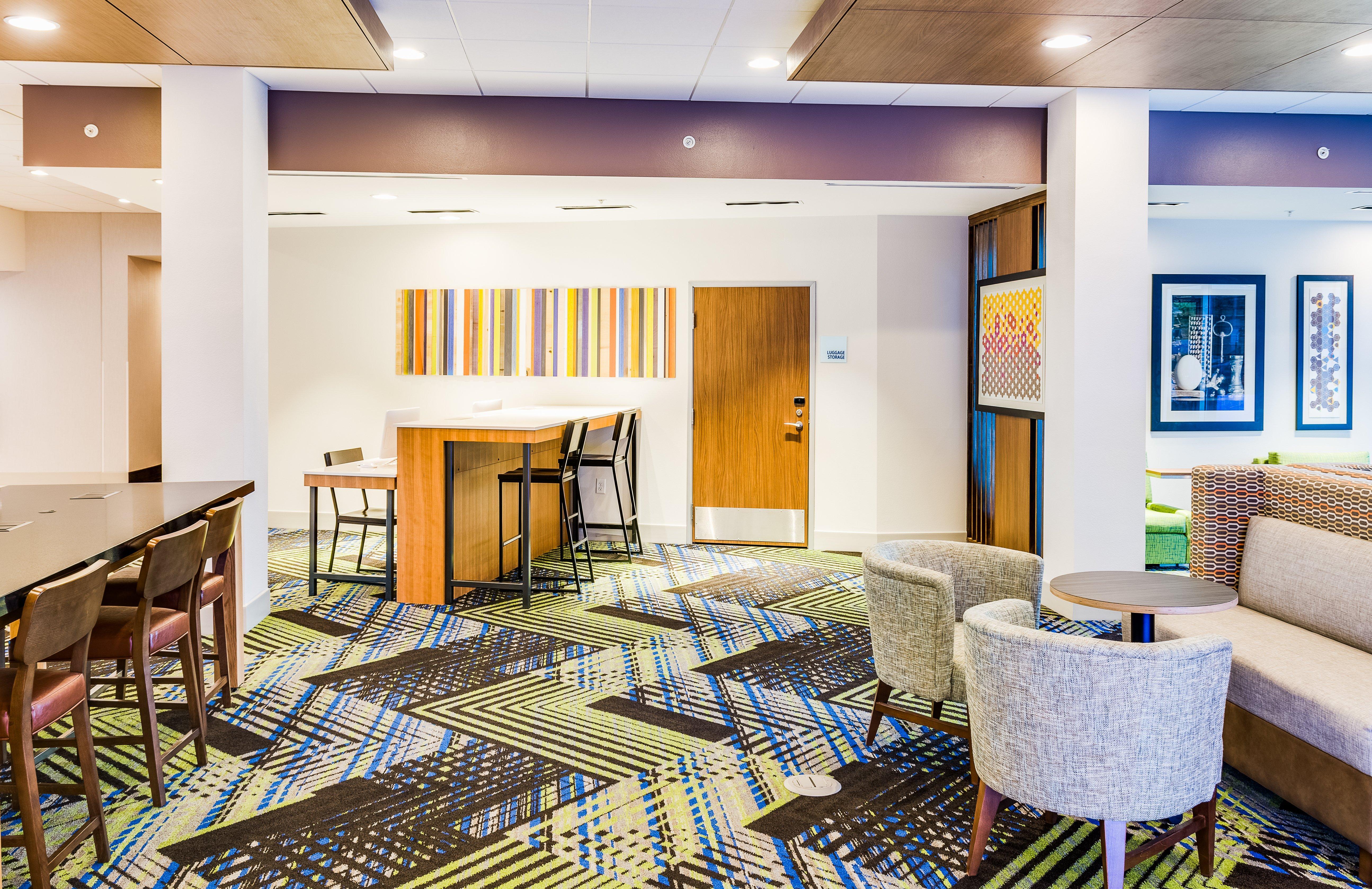 Holiday Inn Express & Suites Russellville By Ihg Exterior photo